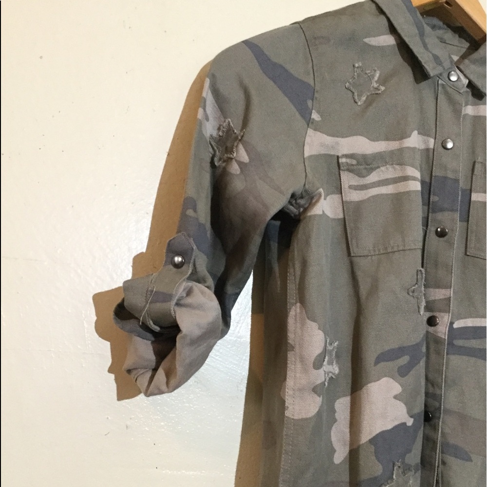 Rails Margot Sage Camo With Stars Size 8-9 - Picture 4 of 6